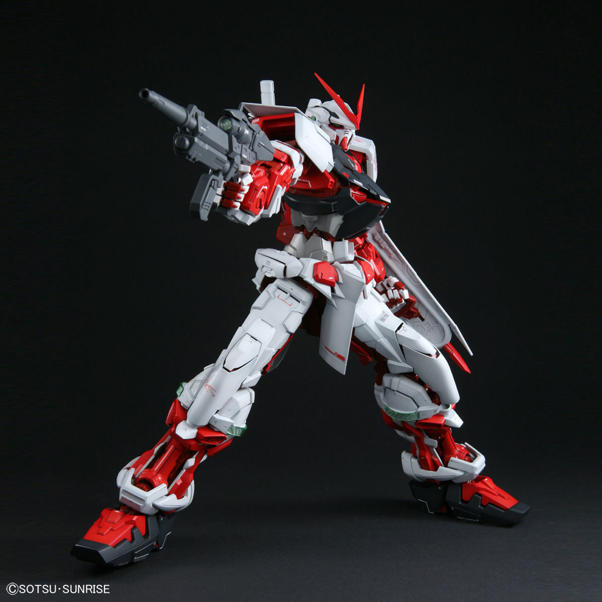 PERFECT GRADE 1/60 GUNDAM ASTRAY RED FRAME